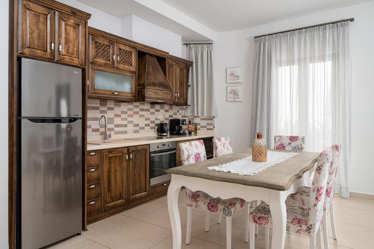 Orelia Cretan Deluxe Apartments Kamilárion Exterior foto